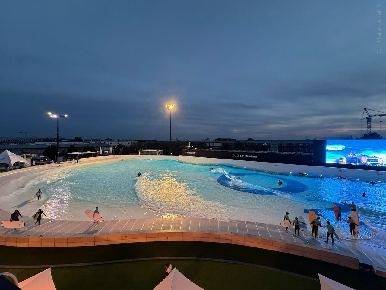 o2 Surftown MUC in Hallbergmoos bei München