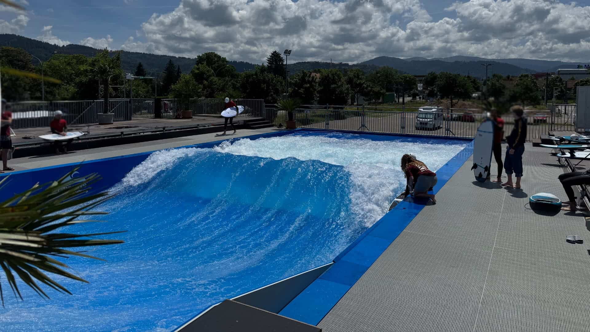 irie surf - Surfwelle in Freiburg im Breisgau