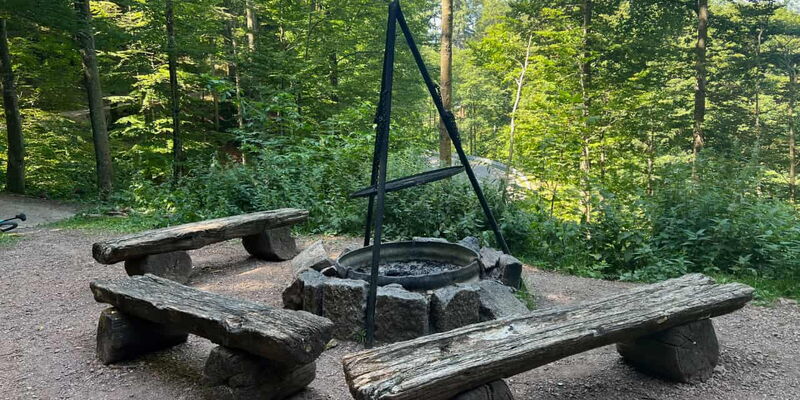 Dießendobel-Hütte Grillstelle