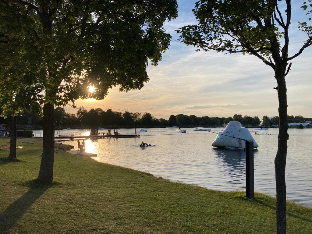 Tunisee Wakeboard Sonnenuntergang