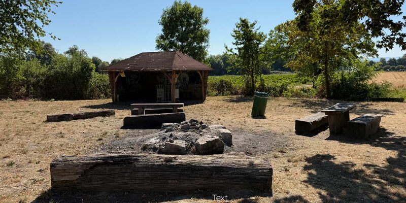 Grillplatz mit Hütte auf dem Freizeitgelände Unterer Schachen in March (Neuershausen)
