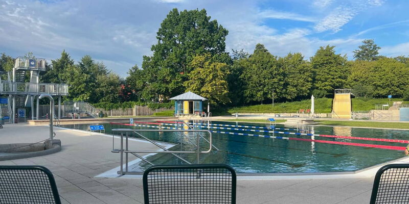 Schwimmerbecken im Dreisambad Kirchzarten