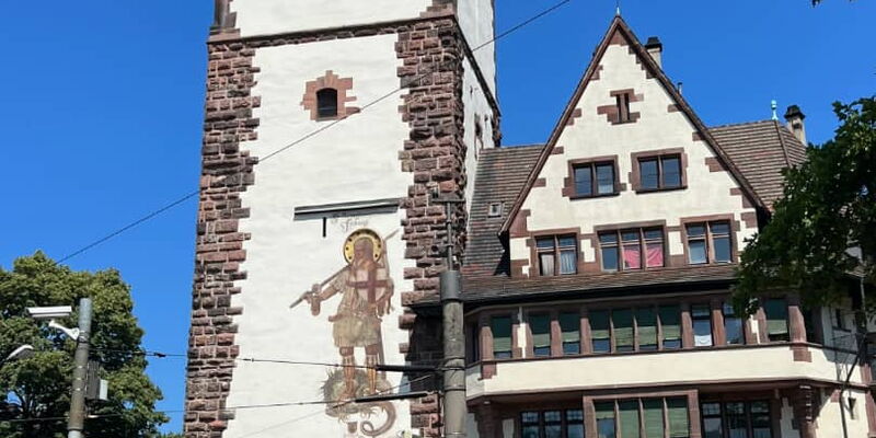 Blick aufs Schwabentor vom Schlossbergring