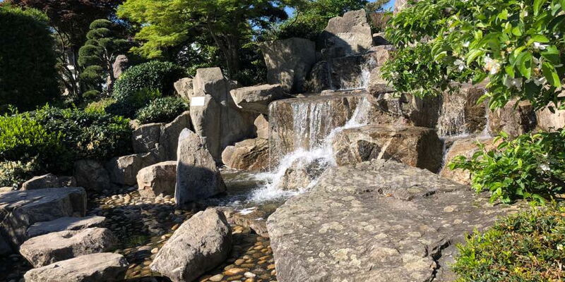 Wasserfall im Japanischen Garten